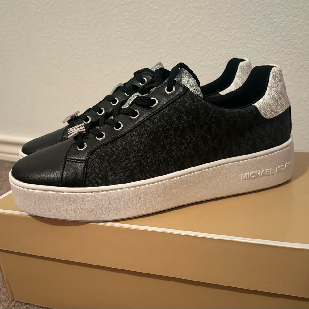 Michael Kors Sneakers